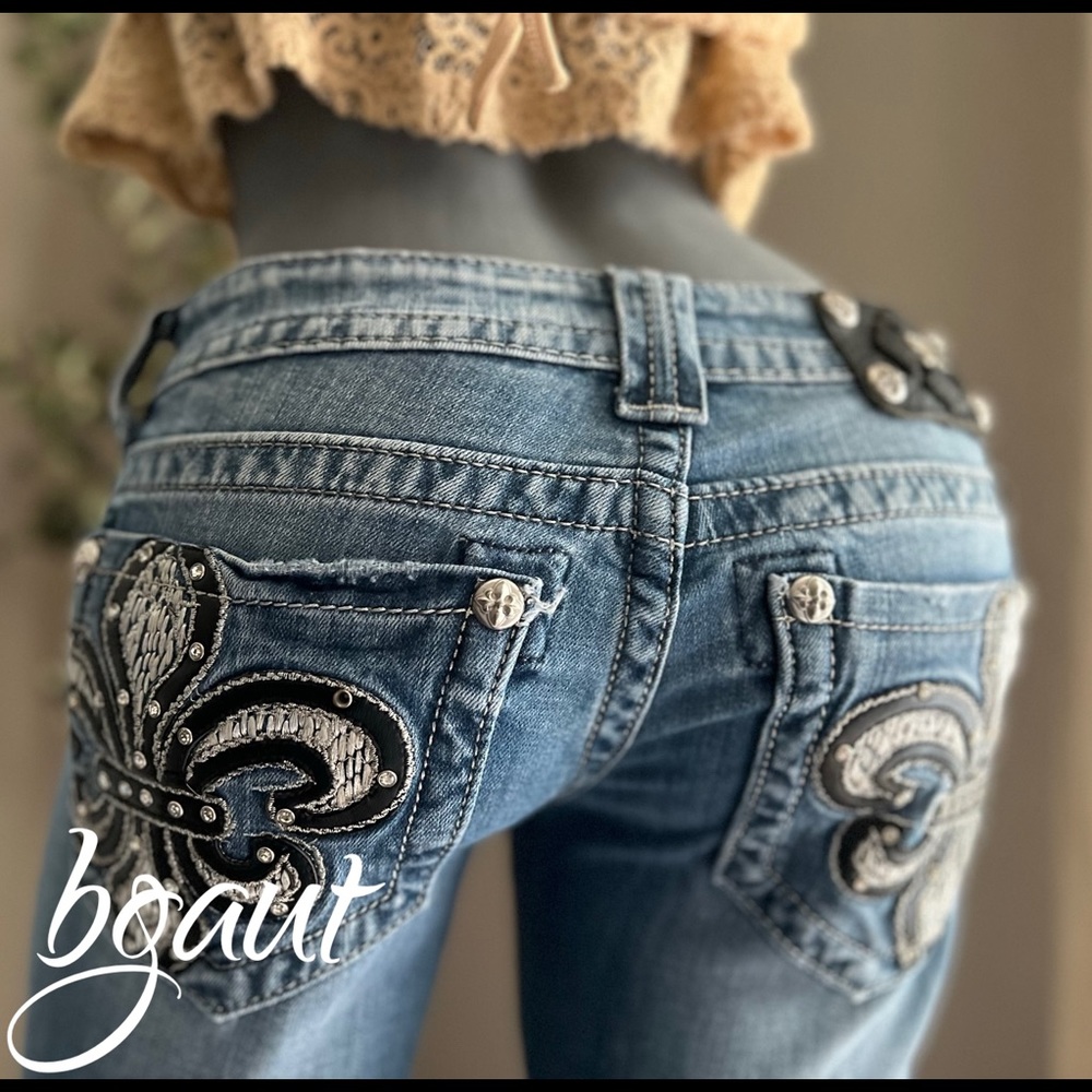Miss Me Fleur De Lis Pocket Distressed Boot Jeans 26 - Picture 4 of 16